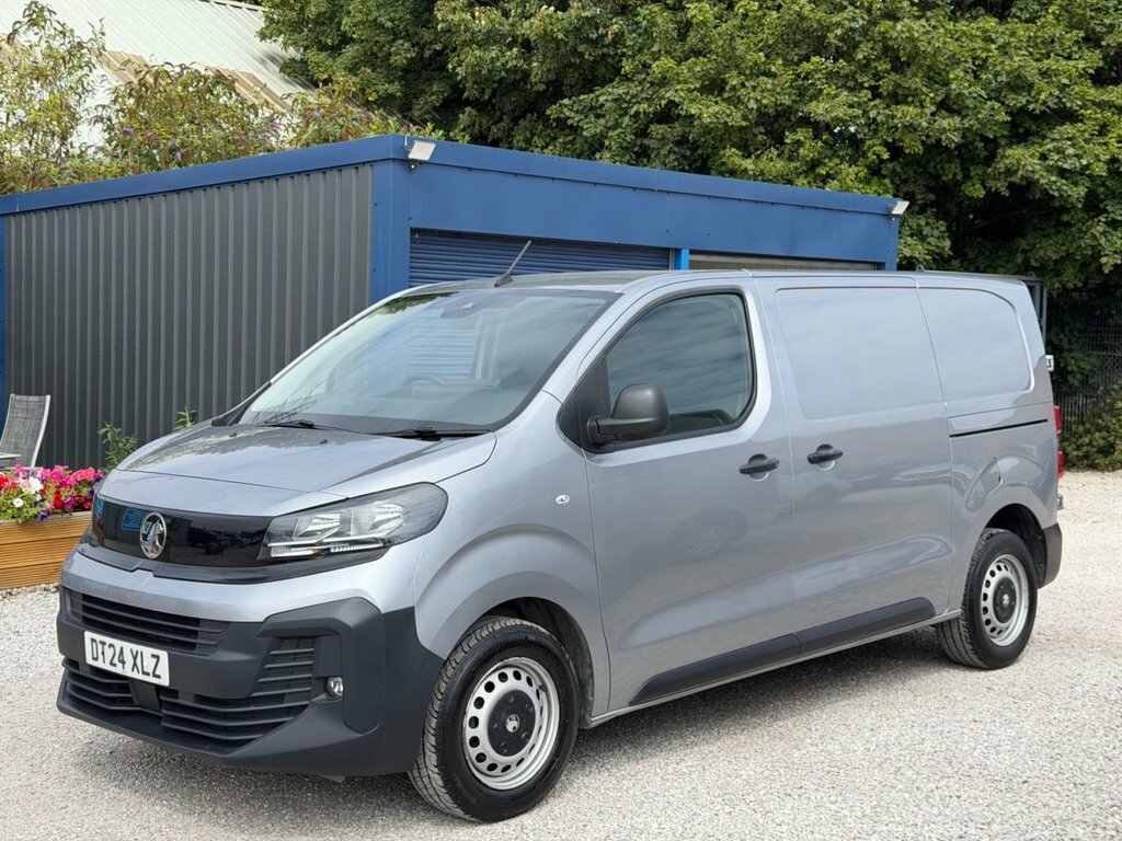 Vauxhall Vivaro 1.5L Prime 6Dr Grey