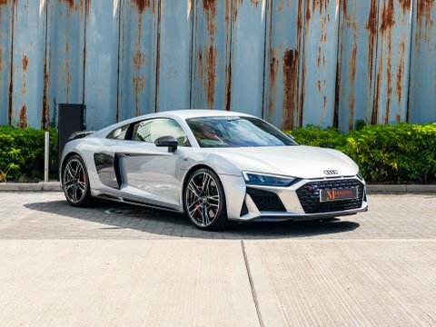 Audi R8 V10 Performance Carbon Silver