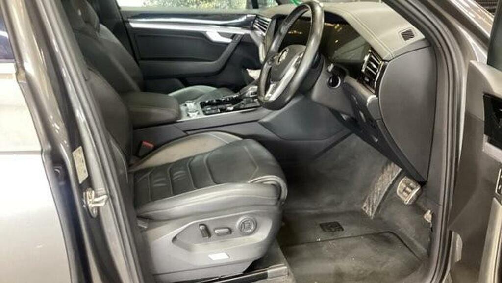 Volkswagen Touareg 3.0 V6 Tdi 4Motion R-line Tech Tip Black #11
