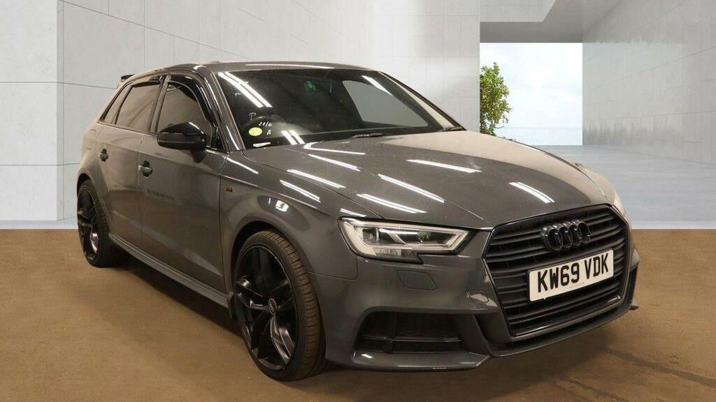 Audi A3 Hatchback 1.5 Tfsi Cod 35 Black Edition Sportback KW69VDK Grey