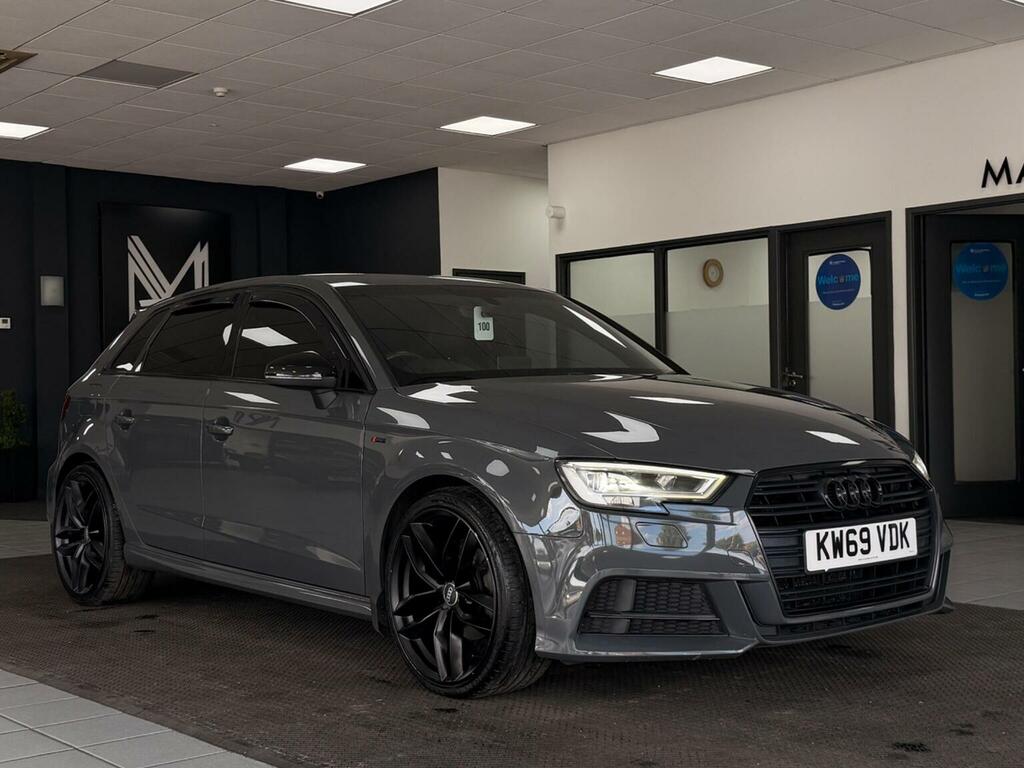 Audi A3 Hatchback 1.5 Tfsi Cod 35 Black Edition Sportback Grey