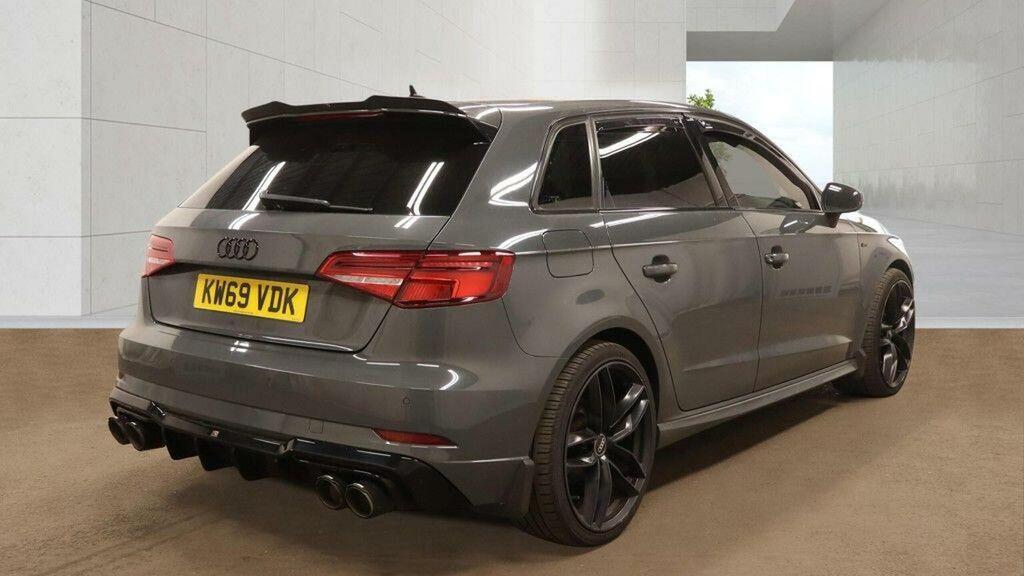 Audi A3 Hatchback 1.5 Tfsi Cod 35 Black Edition Sportback KW69VDK Grey #2