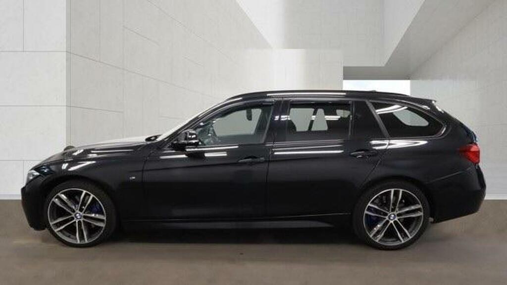 BMW 3 Series 2.0 320D M Sport Shadow Edition Touring Xdriv Black #4