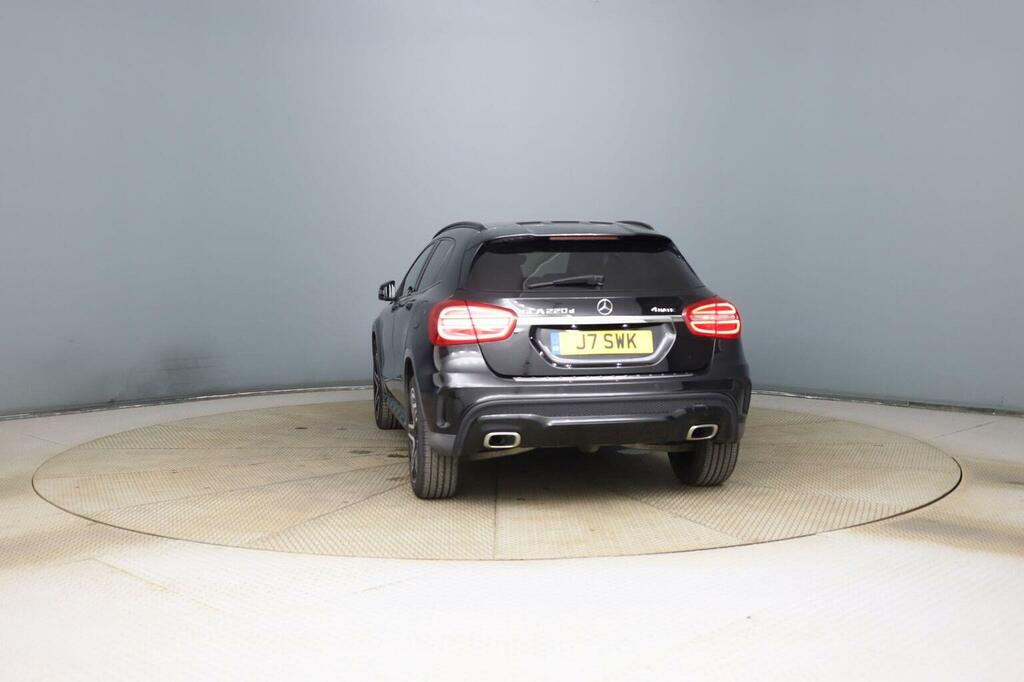 Mercedes-Benz GLA Class 2.1 Gla220d Amg Line Premium Plus 7G-dct 4Matic Black #4