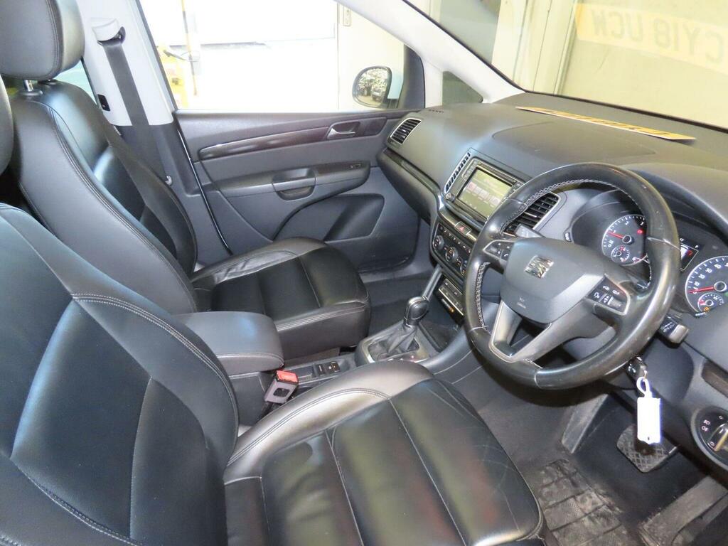 Seat Alhambra  Black #8