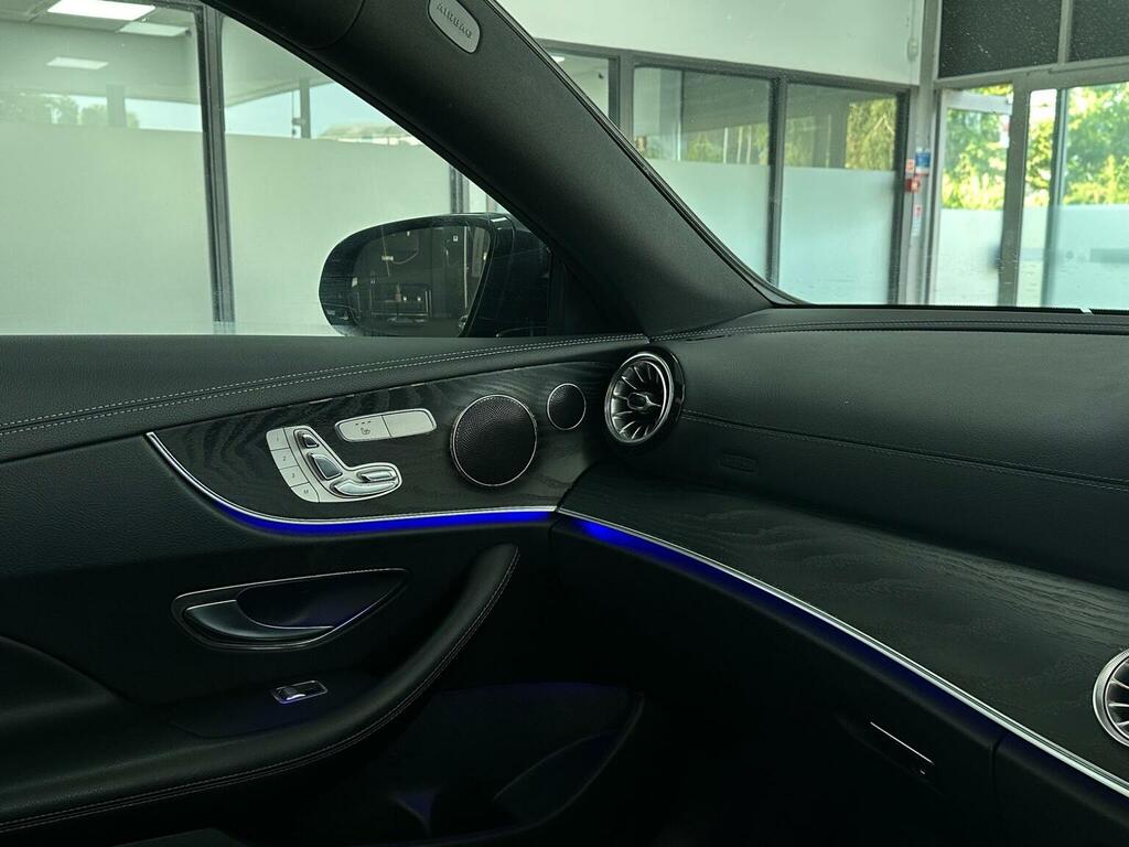 Mercedes-Benz E Class E220d Se 9G-tronic Black #25