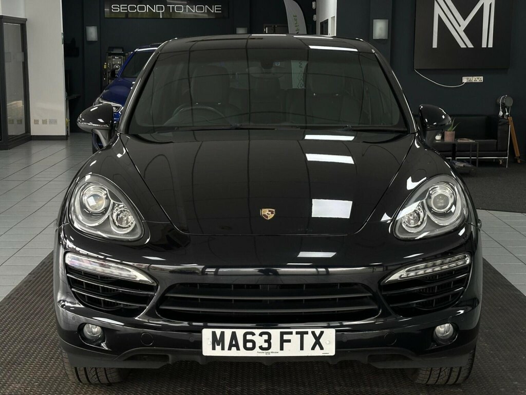 Porsche Cayenne 3.0 D V6 Tiptronic 245 Bhp White #43