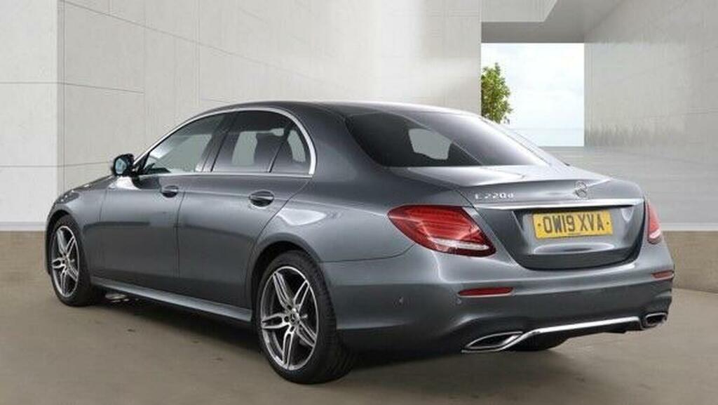 Mercedes-Benz E Class 2.0 E220d Amg Line G-tronic Euro 6 Ss Grey #3