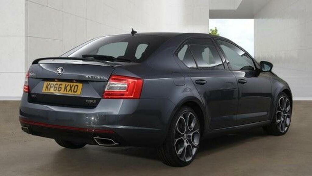 Skoda Octavia 2.0 Tdi Vrs Dsg 4Wd Euro 6 Ss Grey #4