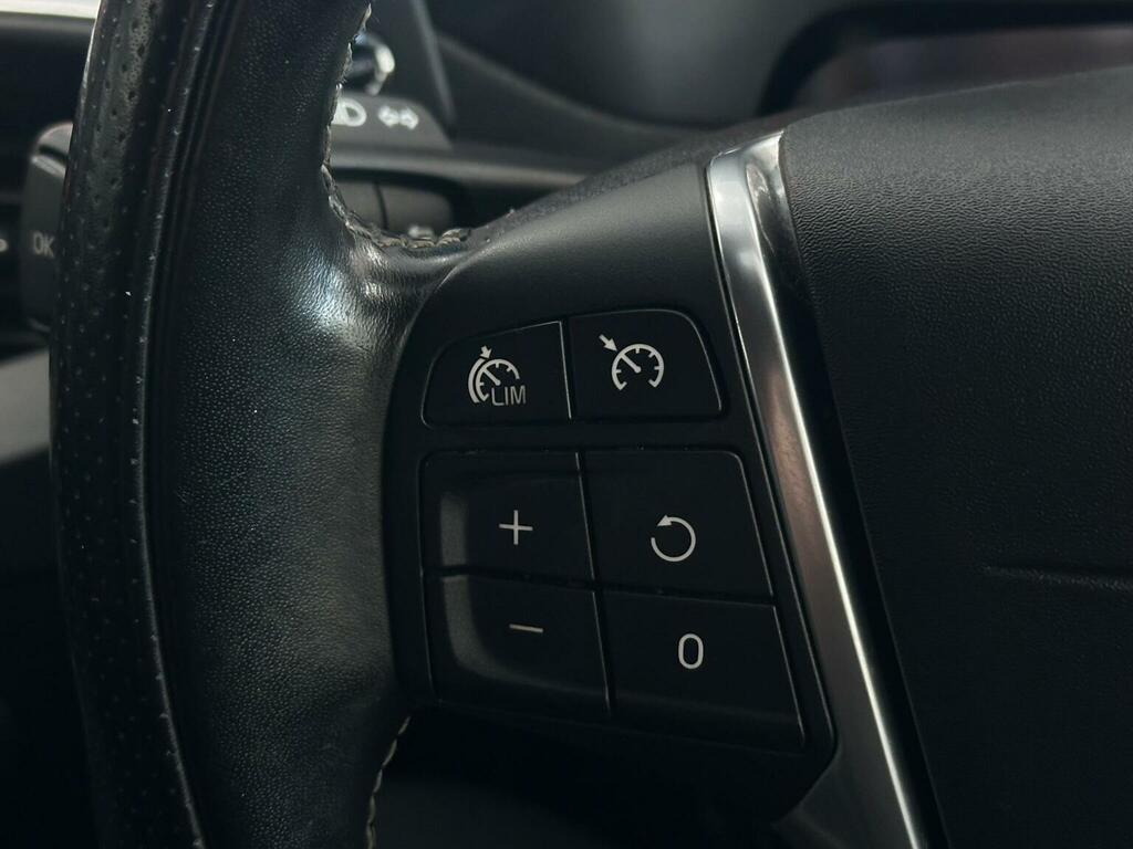 Volvo V40 T3 152 Inscription  #24