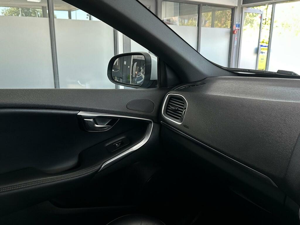 Volvo V40 T3 152 Inscription  #30