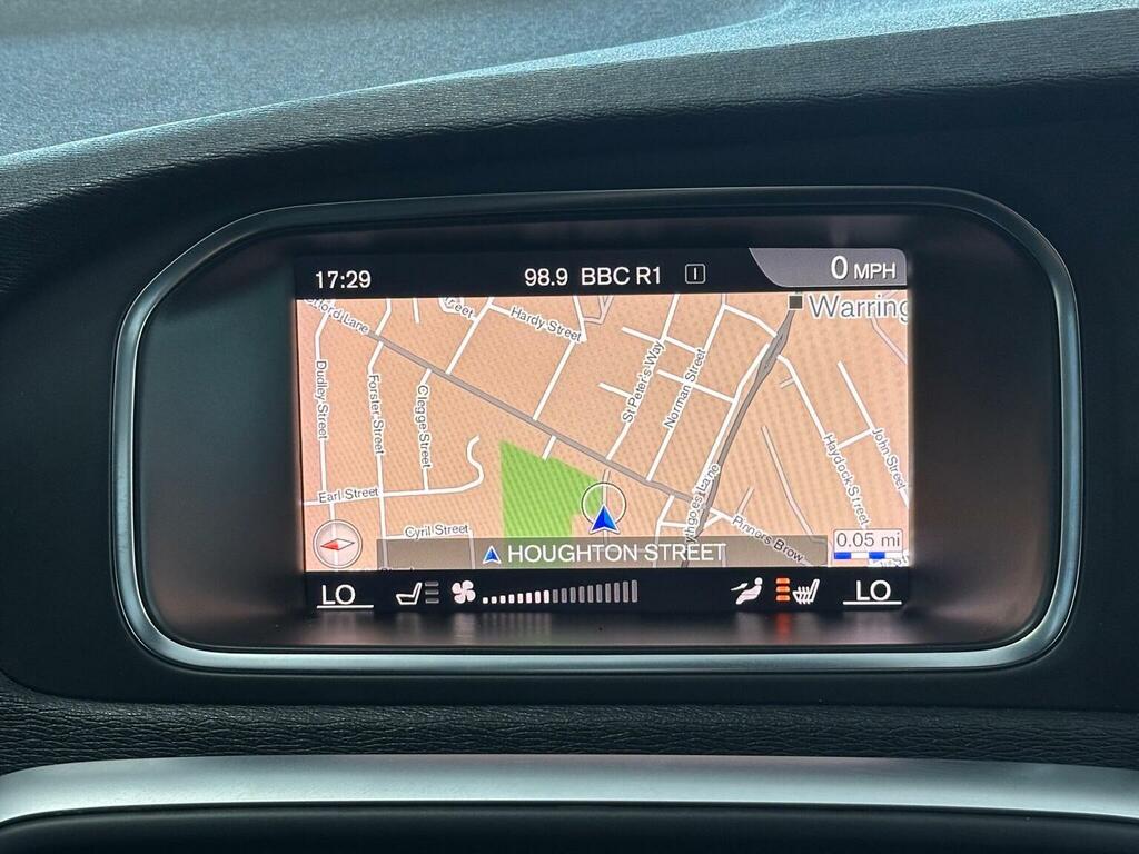 Volvo V40 T3 152 Inscription  #28