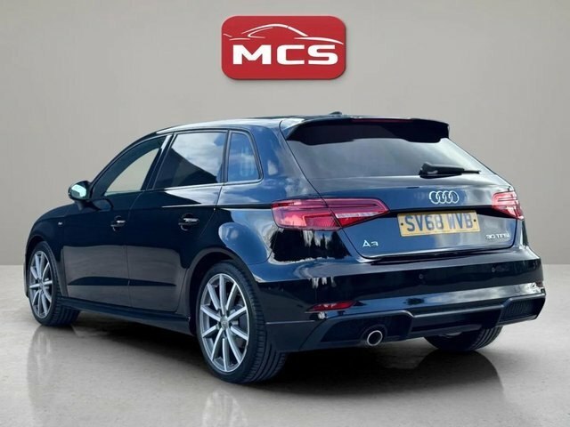 Audi A3 Tfsi 30 Black Edition Black #4
