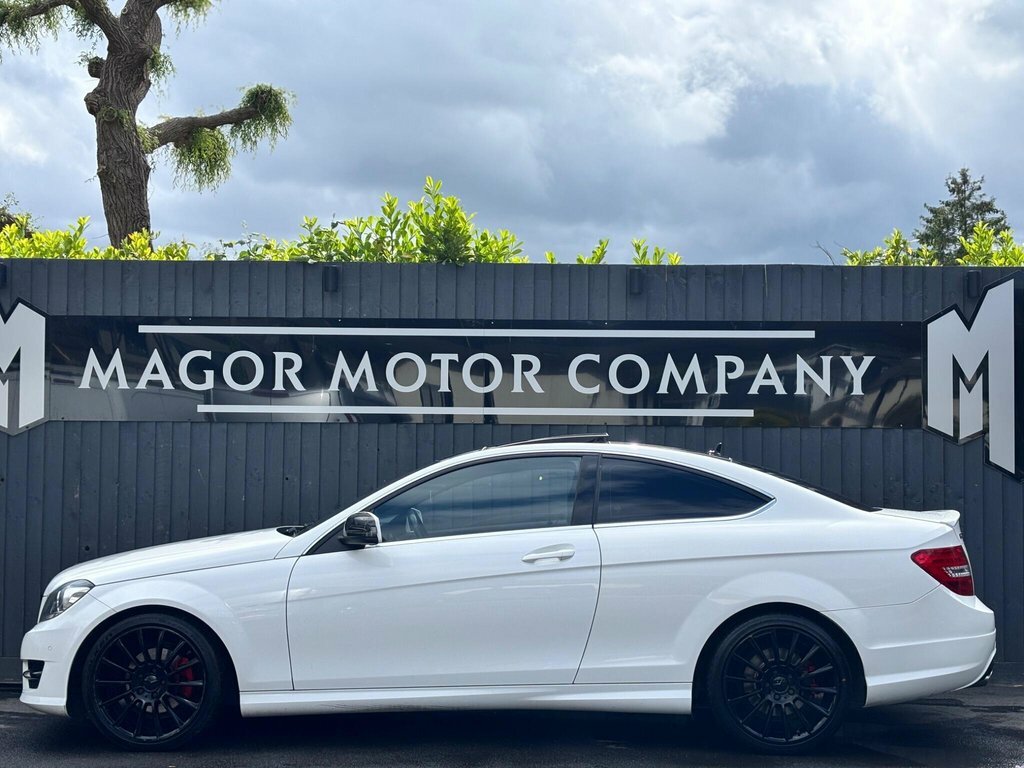 Mercedes-Benz C Class For Sale In Caldicot EJ15NNP White #5