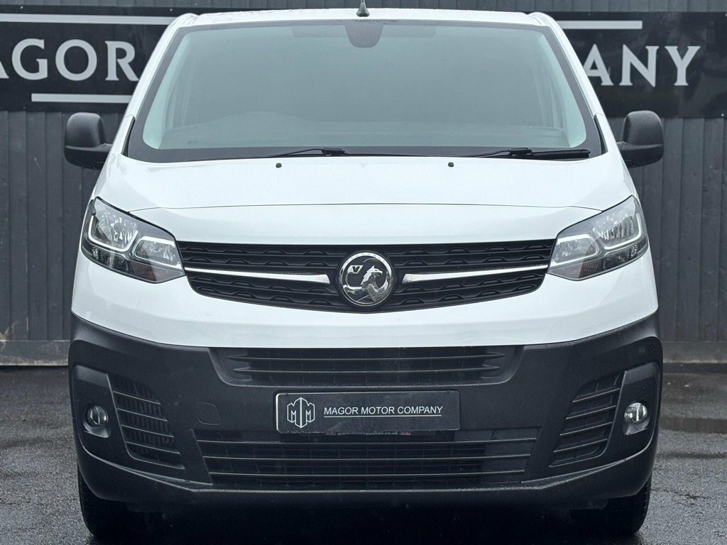 Vauxhall Vivaro For Sale In Caldicot WM71KFK White #3