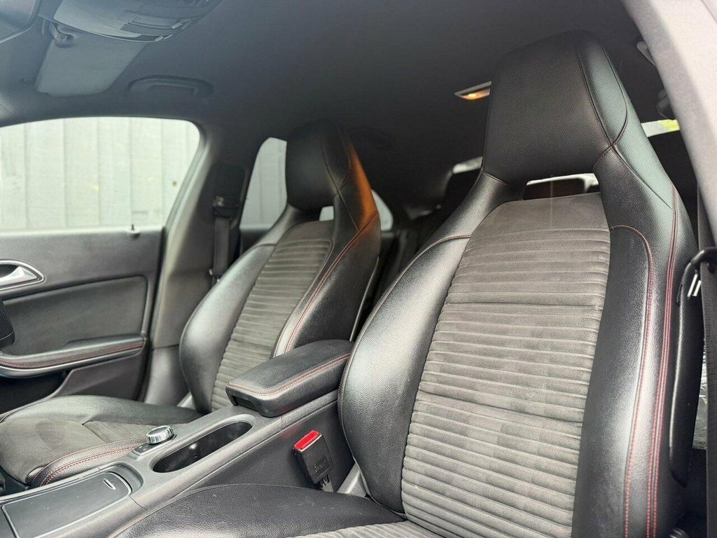Mercedes-Benz CLA Class Mercedes-amg Cla 45 4Matic Amg Night Edition Silver #13