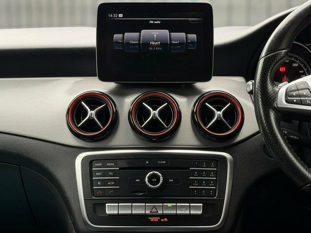 Mercedes-Benz CLA Class Mercedes-amg Cla 45 4Matic Amg Night Edition Silver #9