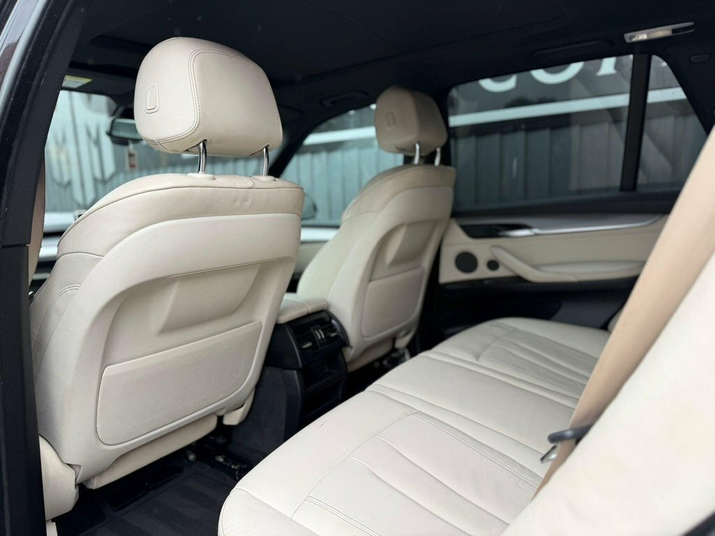 BMW X5 Estate White #23