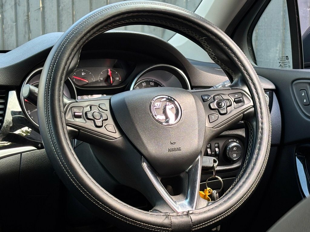 Vauxhall Astra 1.4T 16V 150 Elite Nav Red #11