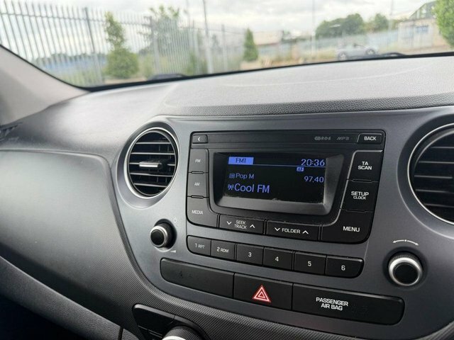 Hyundai I10 1.2 Premium Euro 6 Grey #9