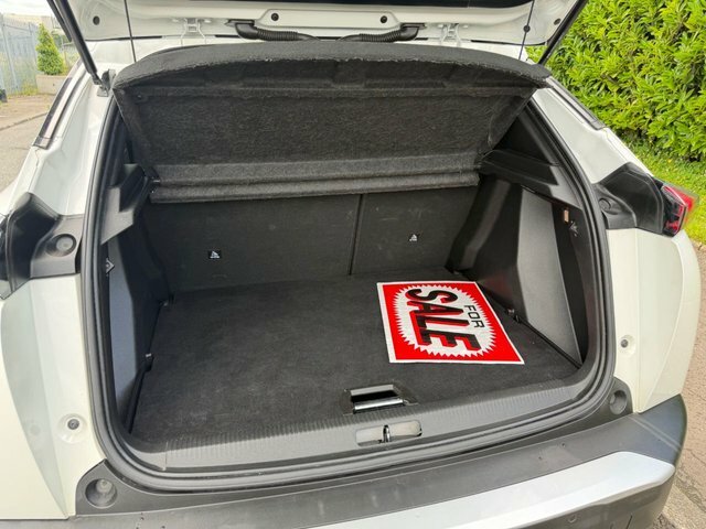 Peugeot 2008 Puretech Allure Suv KP21FPU White #6