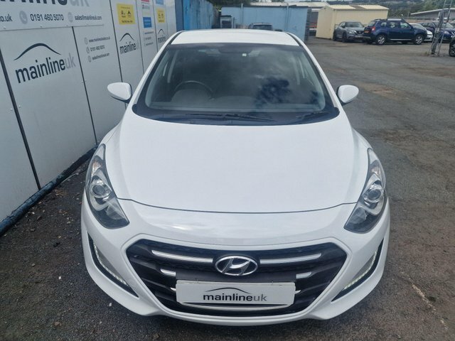 Hyundai I30 1.6 Crdi Blue Drive Se Euro 6 S S White #6