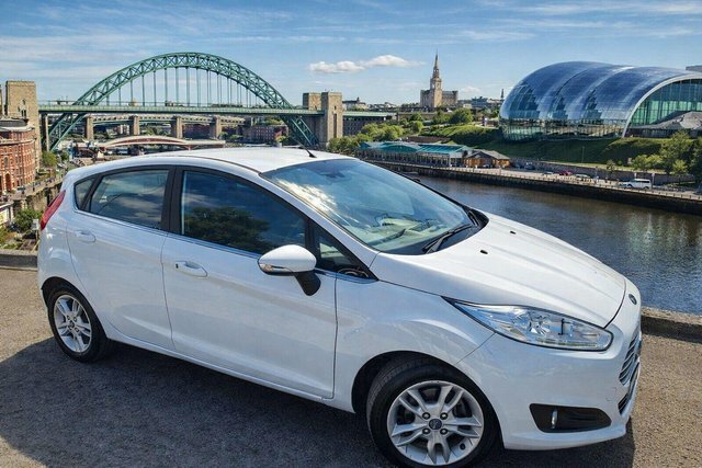 Ford Fiesta 1.0T Ecoboost Zetec Euro 6 S S White