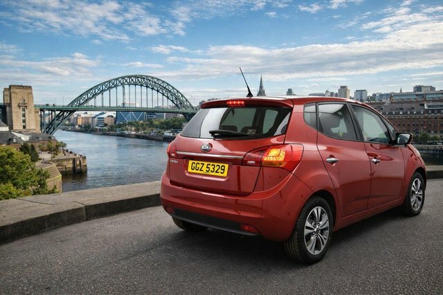Kia Venga 1.6 4 Euro 6 Red #2