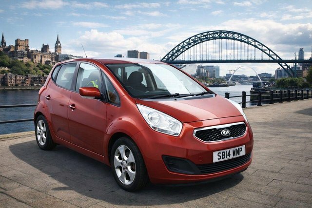 Kia Venga 1.6 2 Euro 5 Red