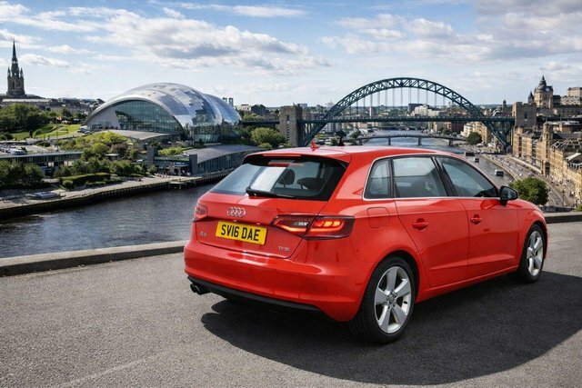 Audi A3 1.4 Tfsi Sport Sportback Euro 6 S S Nav Red #2