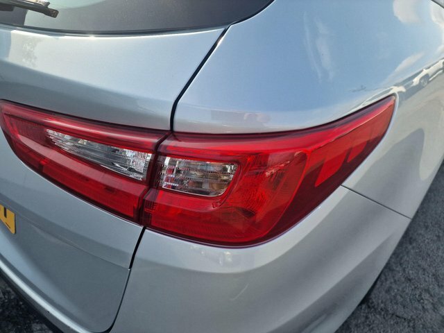 Kia Optima 1.6 Crdi Isg Gt-line S Dct White #43