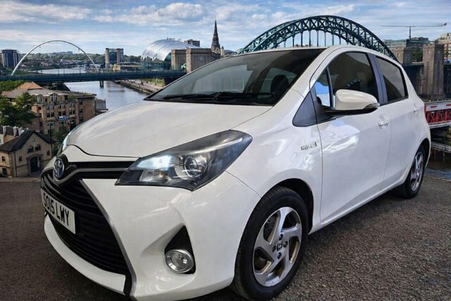 Toyota Yaris 1.5 Vvt-h Icon E-cvt Euro 6 White