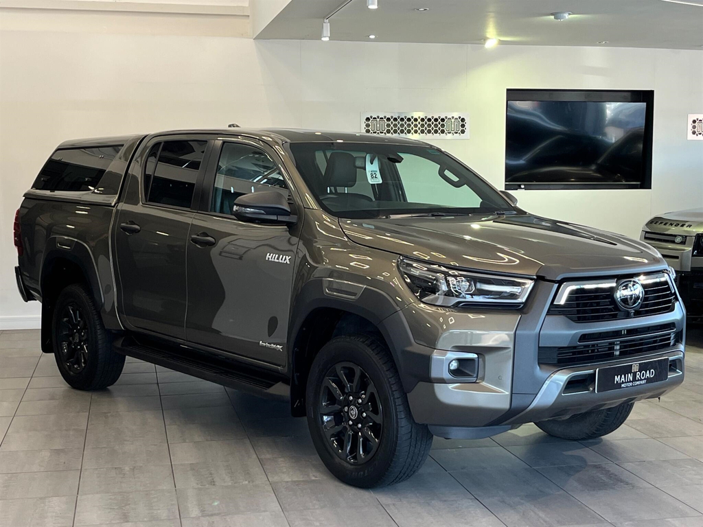 Toyota HILUX 2.8 D-4d Invincible X 4Wd Euro 6 Ss Brown #3