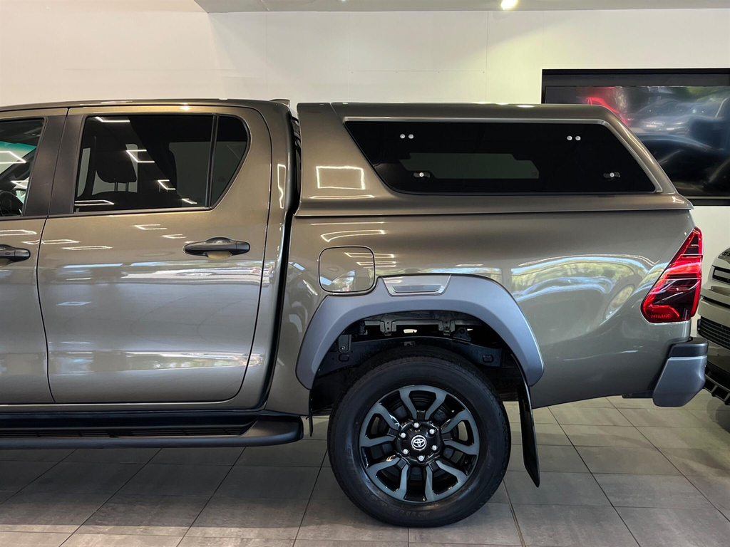 Toyota HILUX 2.8 D-4d Invincible X 4Wd Euro 6 Ss Brown