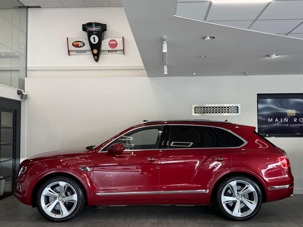 Bentley Bentayga 3.0 Tfsi V6 17.3Kwh Suv Plug-in Hybrid DA69HMD Red #4