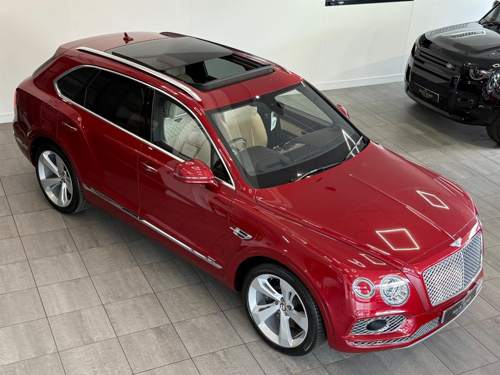 Bentley Bentayga 3.0 Tfsi V6 17.3Kwh Suv Plug-in Hybrid DA69HMD Red #2