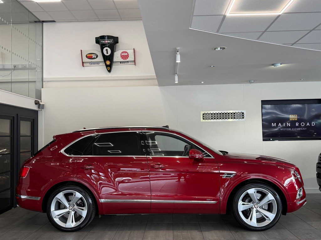 Bentley Bentayga 3.0 Tfsi V6 17.3Kwh Suv Plug-in Hybrid DA69HMD Red #5