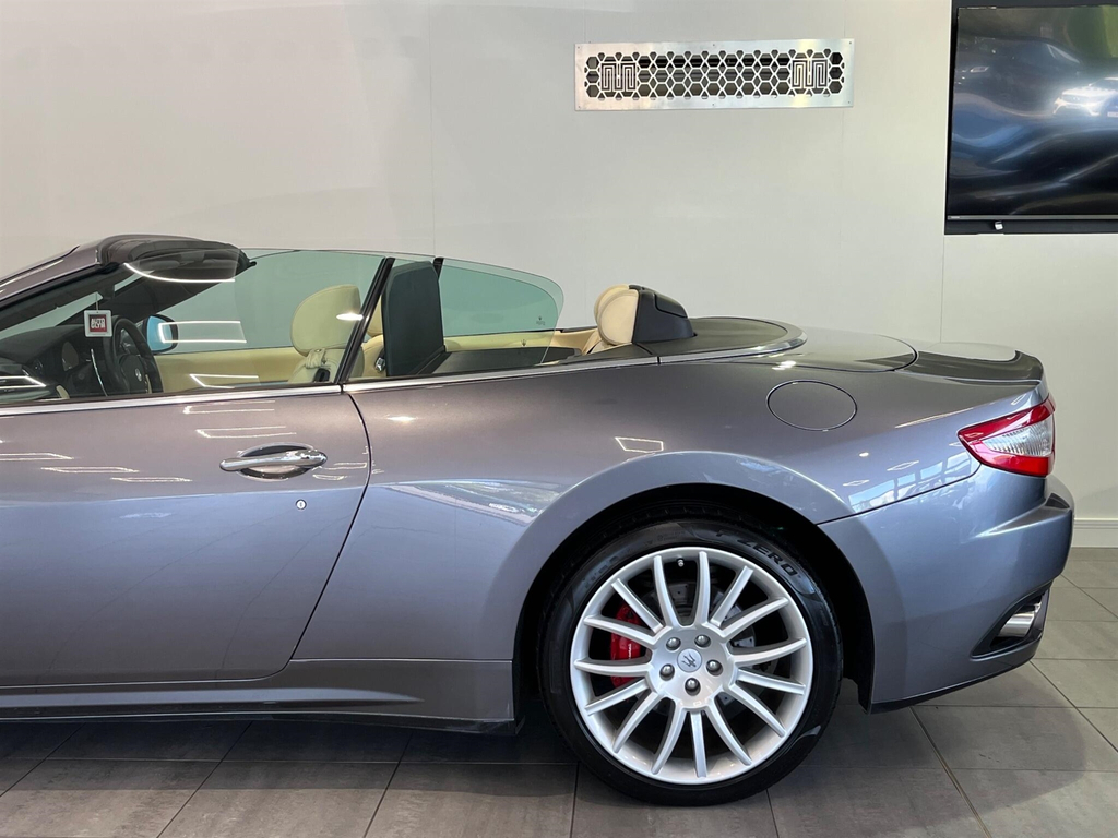 Maserati GranCabrio Grancabrio Auto Red #15