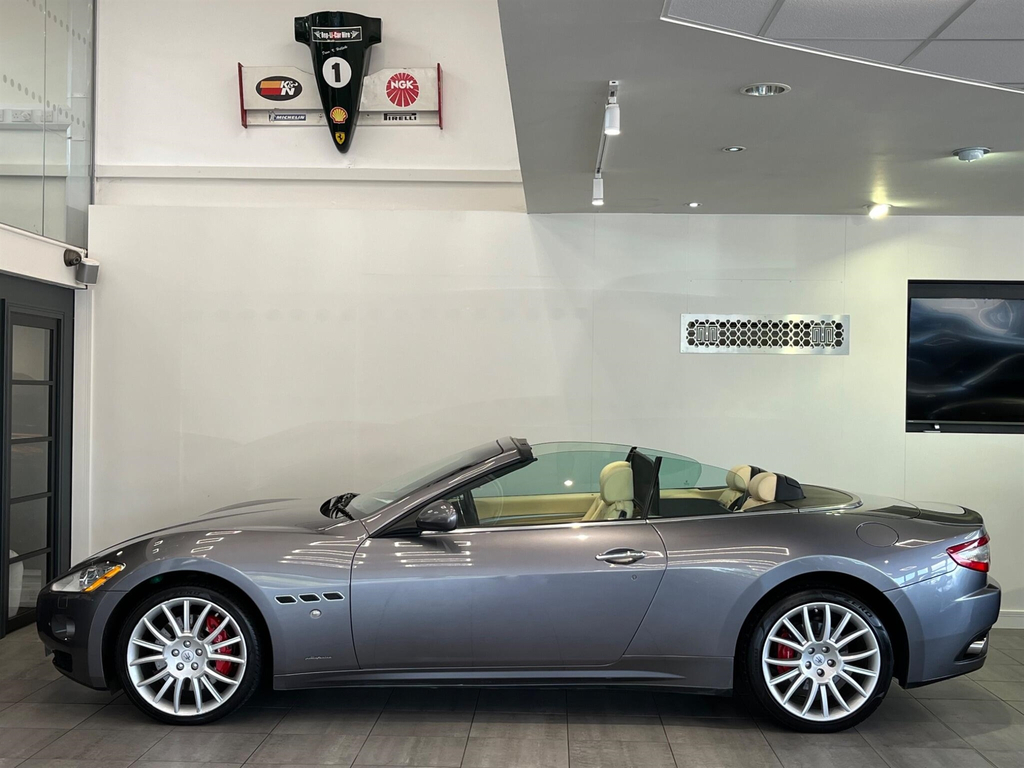 Maserati GranCabrio Grancabrio Auto Red #10