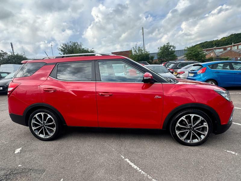SsangYong Tivoli XLV Elx Black #35