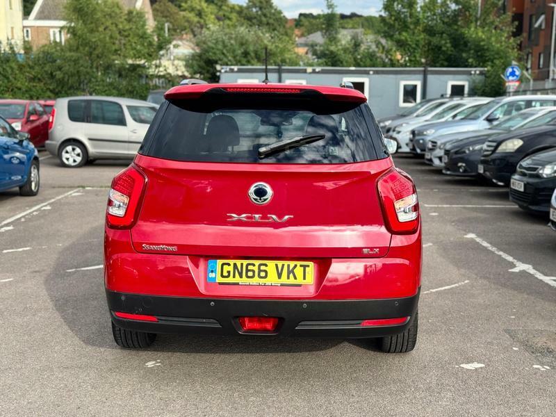 SsangYong Tivoli XLV 1.6 E-xdi Elx 4Wd Euro 6 Red