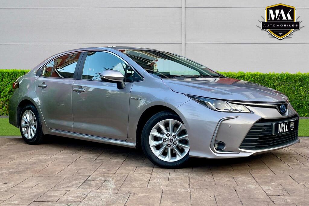 Toyota Corolla 1.8 Vvt-h Icon Tech Cvt Euro 6 Ss Silver