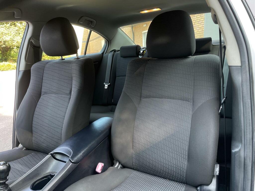 Toyota Avensis 2.2 D Silver #19