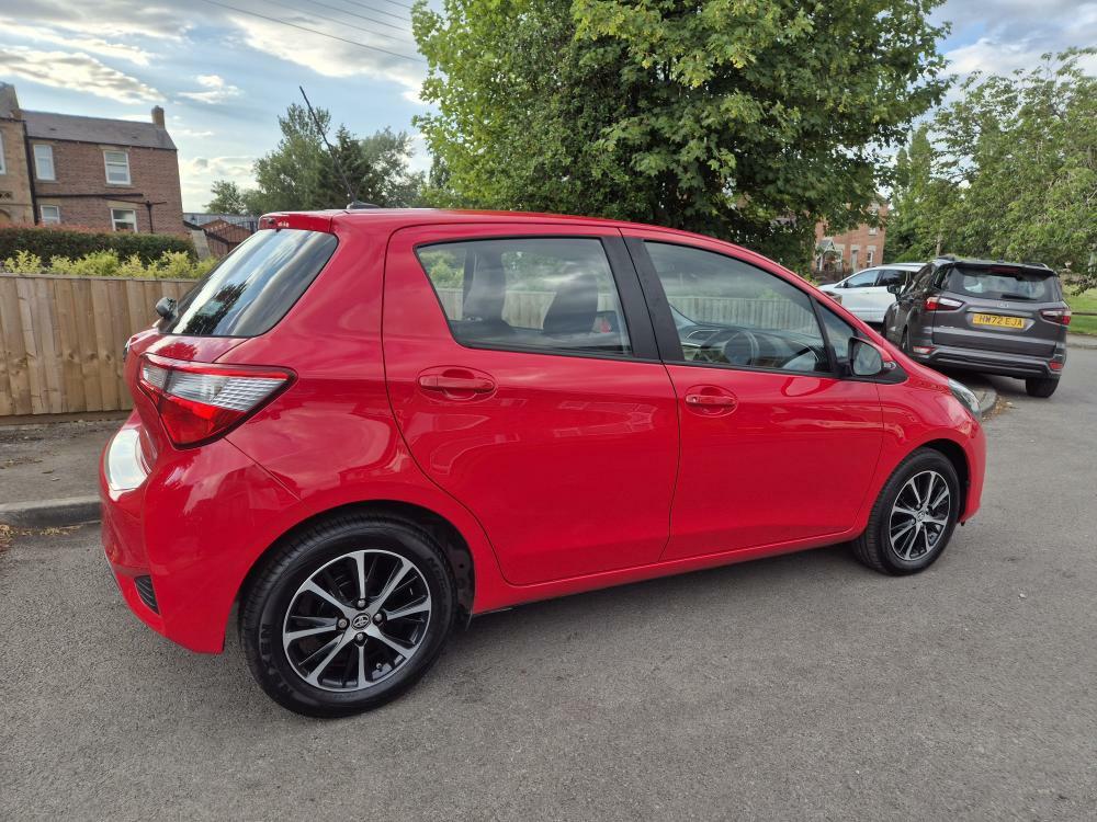 Toyota Yaris Icon Tech Vvt-i YS19CXV #6