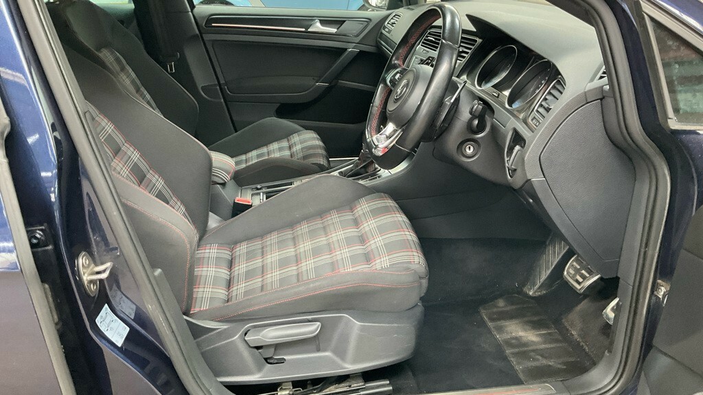 Volkswagen Golf 1.6L Fsh Cruise Control 17 Inch Alloys Silver #9