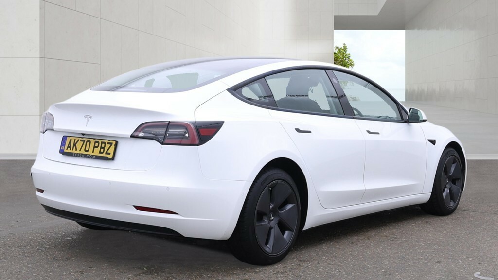 Tesla Model 3 Saloon Standard Range Plus 202070 White #4