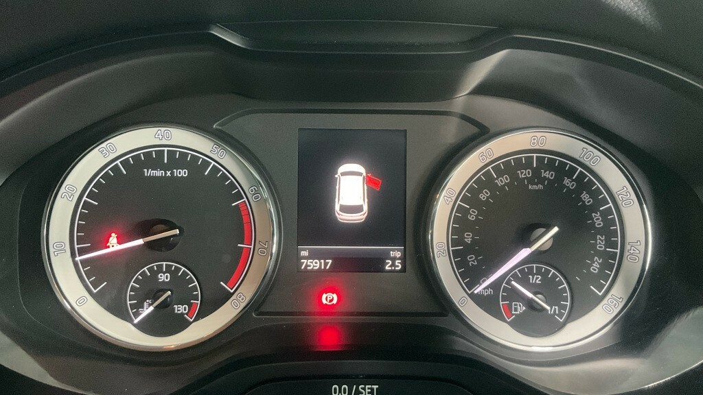 Skoda Karoq 1.0 Tsi Se Silver #13