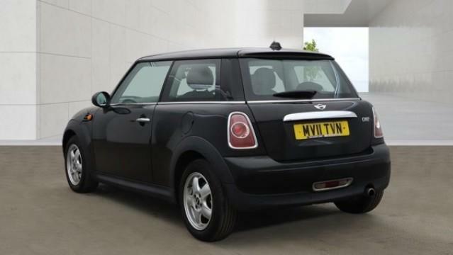 Mini Hatch 1.6 One Hatch Black #3