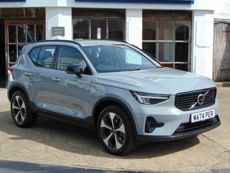 Volvo XC40 2.0 B3p Plus Dark Grey #6