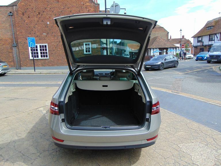 Skoda Superb 2.0 Tdi Se Business Dsg Euro 6 Ss Silver #49